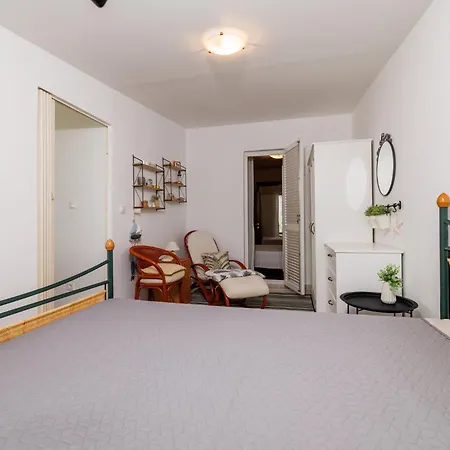 Apartment Loncar *